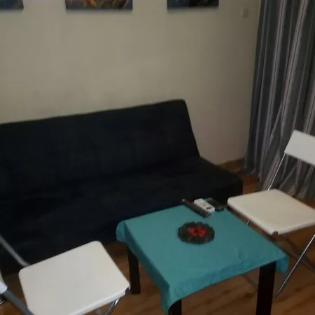 Apartment 2-brd Cozy *