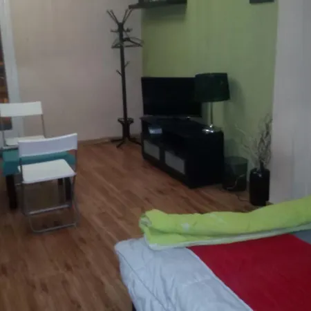 Apartment 2-brd Cozy